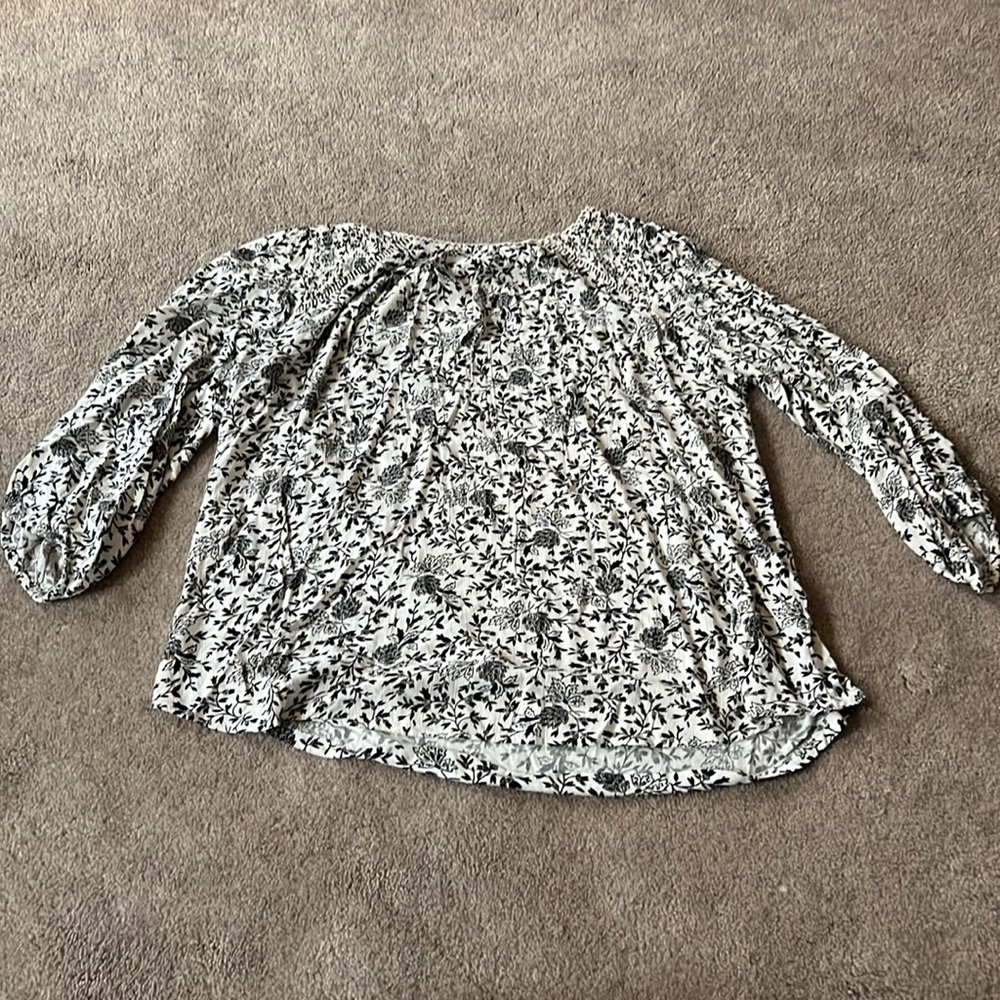 LOFT - Black and White long sleeve floral shirt - Size Medium